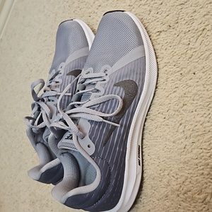 Nike downshifter 8 women's size 7.5